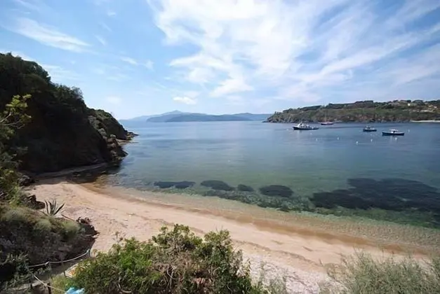 Büyük Yataklı Tek Kişilik Oda