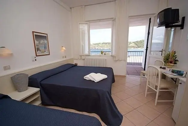 Tek Büyük Yataklı Oda, Deniz Manzaralı