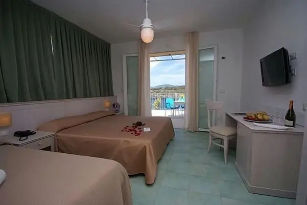 Tek Büyük Yataklı Oda, Deniz Manzaralı