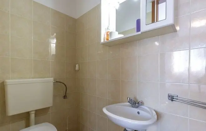 Apart Daire (Dino - spacious near city centre - A1)