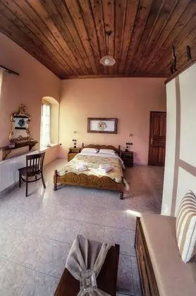Tek Büyük veya İki Ayrı Yataklı Oda, Balkon, Deniz Manzaralı