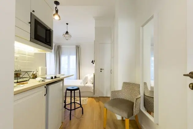Premier Apart Daire, 1 Büyük (Queen) Boy Yatak, Sigara İçilmez, Bahçe Manzaralı