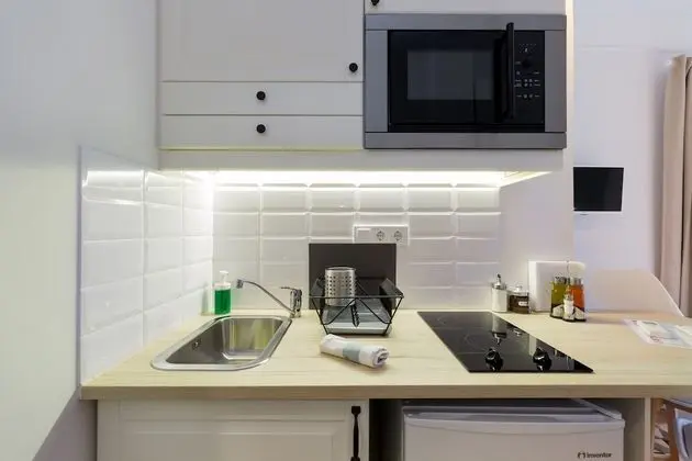 Premier Apart Daire, 1 Büyük (Queen) Boy Yatak, Sigara İçilmez, Bahçe Manzaralı