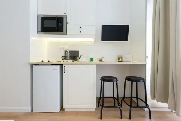 Standard Stüdyo, 1 Büyük (Queen) Boy Yatak, Sigara İçilmez, Şehir Manzaralı