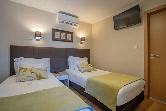 Tek Büyük veya İki Ayrı Yataklı Oda