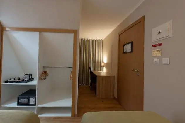 Tek Büyük veya İki Ayrı Yataklı Oda