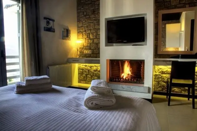 Deluxe Tek Büyük Yataklı Oda, Şömine