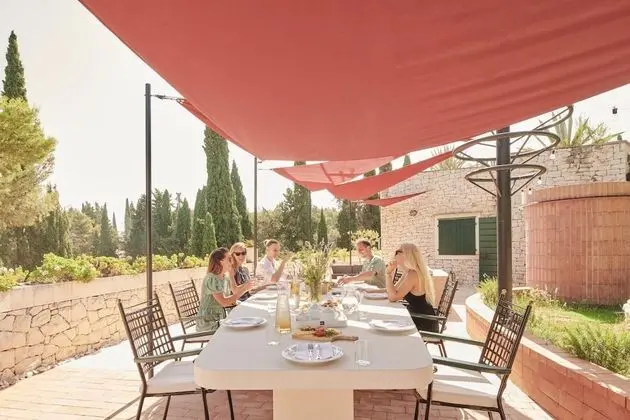 Villa, Sigara İçilebilir