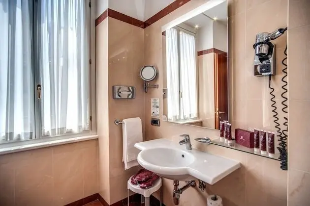 Classic Tek Büyük veya İki Ayrı Yataklı Oda