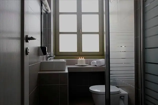 Deluxe Tek Büyük Yataklı Oda (window or balcony)