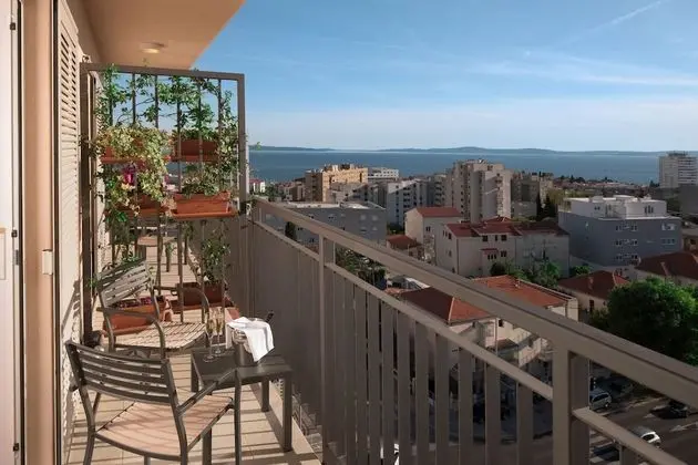 Junior Süit, Balkon, Deniz Manzaralı