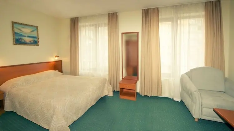 Tek Büyük veya İki Ayrı Yataklı Oda, Balkon