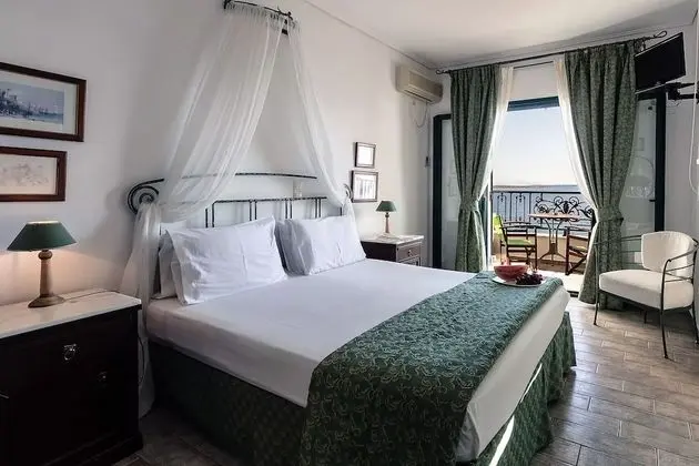 Superior Tek Büyük Yataklı Oda
