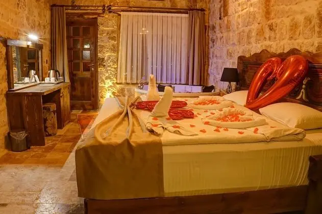 Romantic Tek Büyük Yataklı Oda