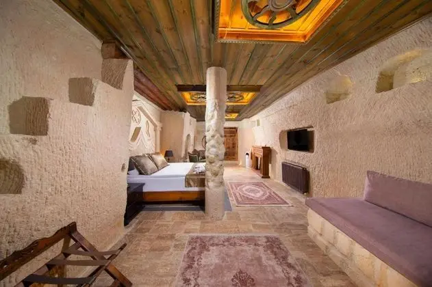 Cave Aile Odası,    , Penceresiz