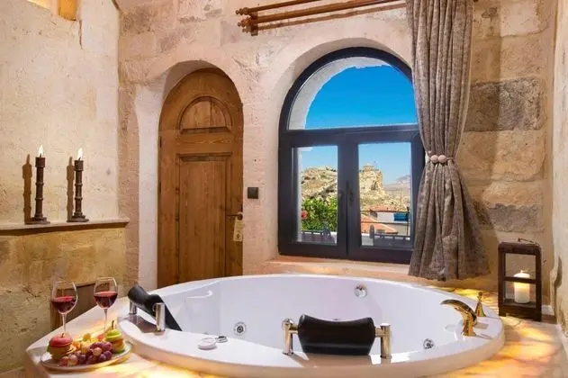 Jakuzili Cave Suite, Şehir veya Dağ Manzaralı, Jakuzili ve Verandalı