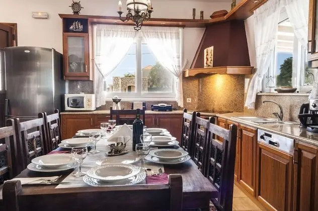 Villa, 4 Yatak Odası, Deniz Manzaralı