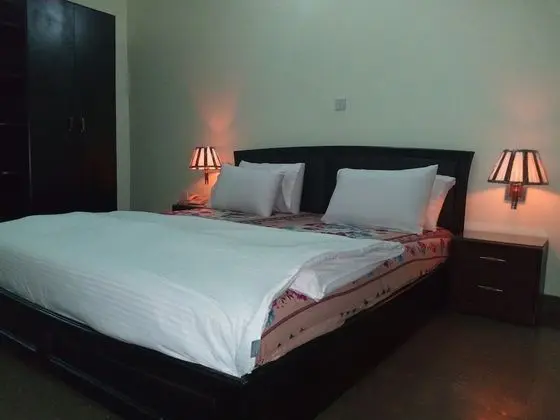 Premium Oda, 1 Büyük (Queen) Boy Yatak, Sigara İçilmez