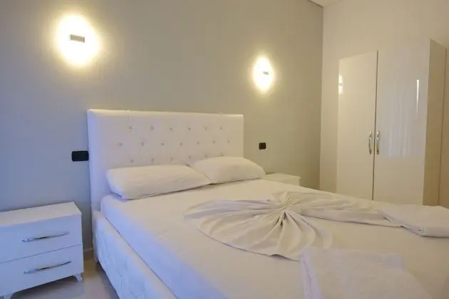 Dört Kişilik Oda, Deniz Manzaralı