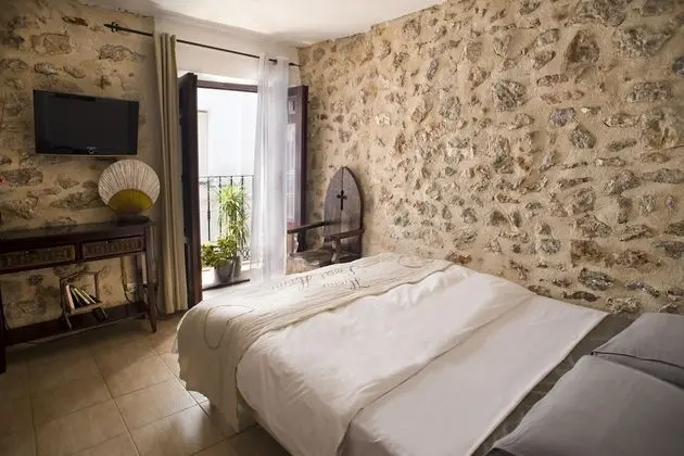 Tek Büyük veya İki Ayrı Yataklı Oda