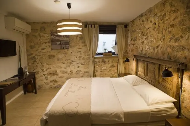 Tek Büyük veya İki Ayrı Yataklı Oda