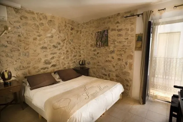 Üç Kişilik Oda, Balkon