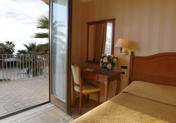 Junior Süit, Balkon, Deniz Manzaralı