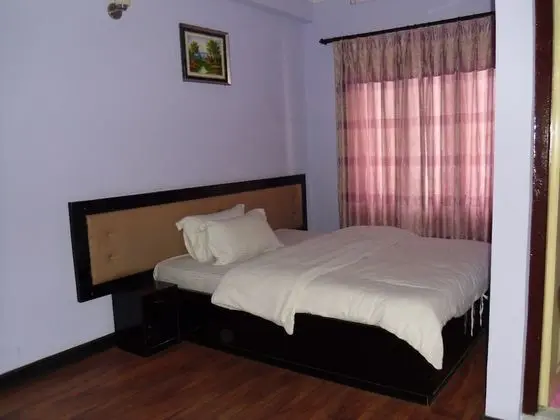 Deluxe Tek Büyük veya İki Ayrı Yataklı Oda, 2 Tek Kişilik Yatak, Bahçe Manzaralı