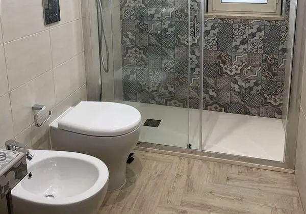 Traditional Tek Büyük veya İki Ayrı Yataklı Oda