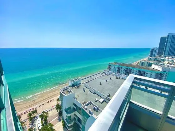 Oda, 1 En Büyük (King) Boy Yatak, Balkon, Kısmi Deniz Manzarası