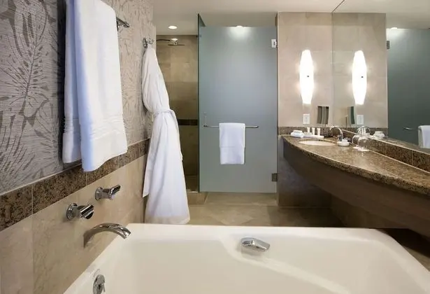 Oda, 2 Çift Kişilik Yatak, Balkon, Okyanusa Sıfır