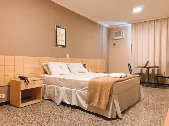 Deluxe Tek Büyük Yataklı Oda, 1 En Büyük (King) Boy Yatak, Engellilere Uygun, Şehir Manzaralı
