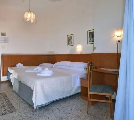 Üç Kişilik Oda, Balkon