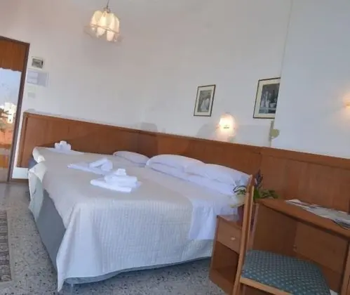 Üç Kişilik Oda, Balkon