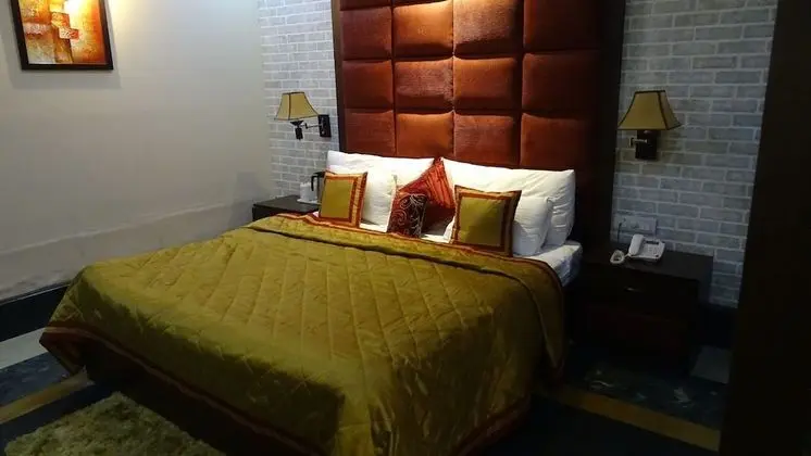 Deluxe Tek Büyük Yataklı Oda