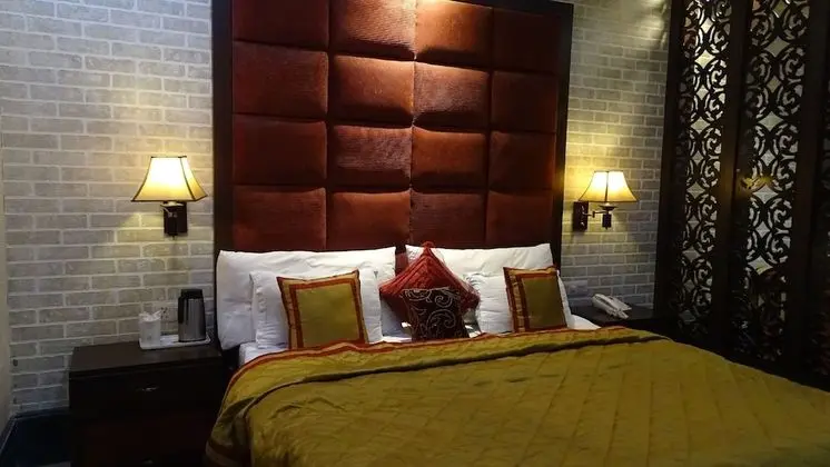 Deluxe Tek Büyük Yataklı Oda