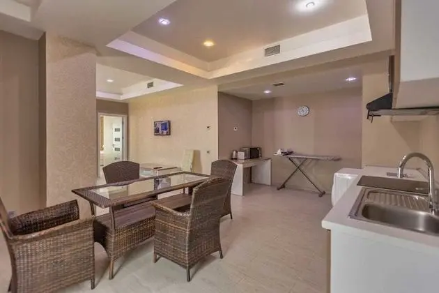 Executive Apart Daire, Şehir Manzaralı
