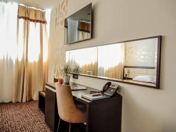 Tek Büyük veya İki Ayrı Yataklı Oda