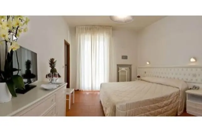 Classic Büyük Yataklı Tek Kişilik Oda