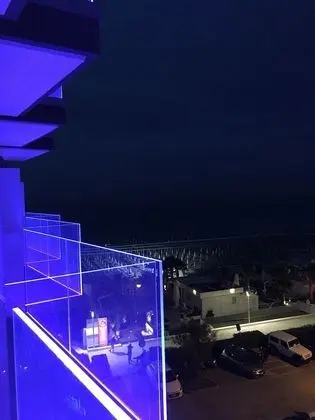 Tek Büyük veya İki Ayrı Yataklı Oda, Deniz Manzaralı