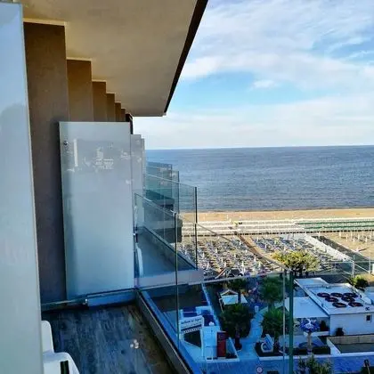 Tek Kişilik Oda, Deniz Manzaralı
