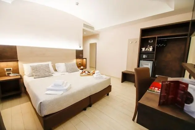 Comfort Tek Büyük Yataklı Oda