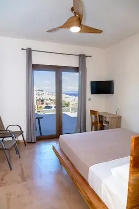 Luxury Apartment Erifyli One