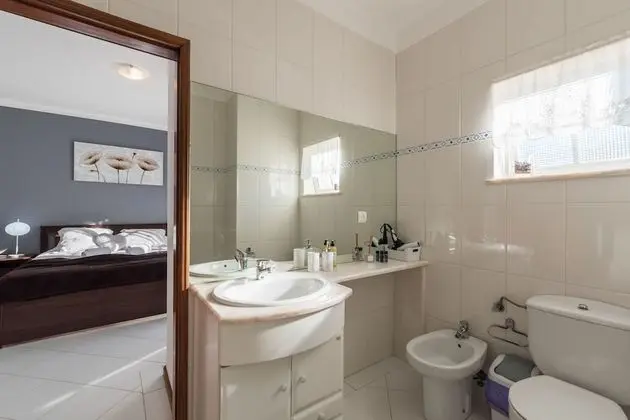 Comfort Tek Büyük Yataklı Oda, Ortak Banyo