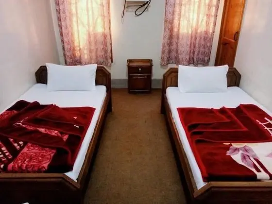 Standard Tek Büyük veya İki Ayrı Yataklı Oda