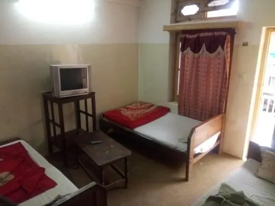 Standard Üç Kişilik Oda