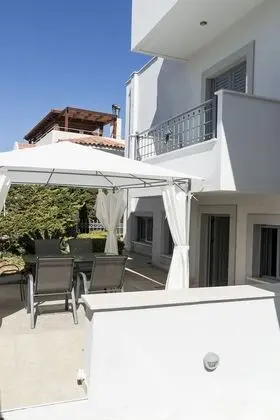 Stüdyo, Bahçe Manzaralı