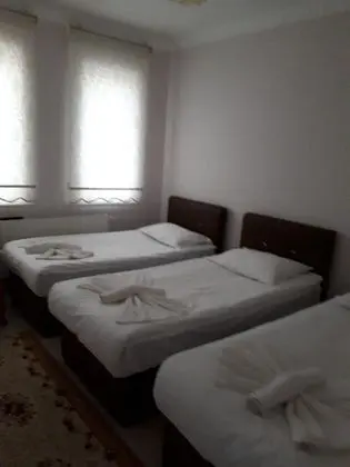 103 - Triple Room