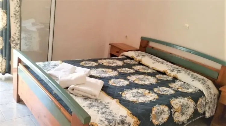 Standard Tek Büyük veya İki Ayrı Yataklı Oda