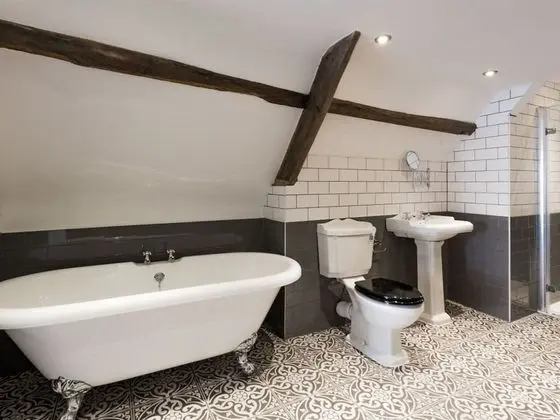 Luxury Tek Büyük Yataklı Oda, Banyolu/Duşlu (The Bondgate)